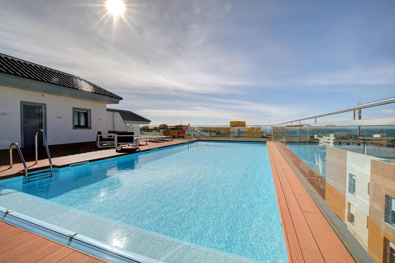 Central But Quiet, Pool And Wifi - Fibre Ταρίφα Εξωτερικό φωτογραφία